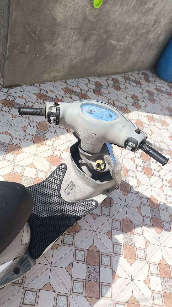 سلام عليكم ماكس منغولي حاويه صارلها سبوع نازله.
دراجه سلف هندر. مكينه مكفوله برغي مامفتوح. بيها
اشاير لايت عالي ناصي دبلات امامي وخلفي بريك امامي وخلفي قفل صندوق قفل سكان كيج بانزين /كيج كيلو متر دراجه كفاله عامه وكله ختم واحد وي لمكينه
المكان البصره قضاء المدينه 
الاستفسار ***********
