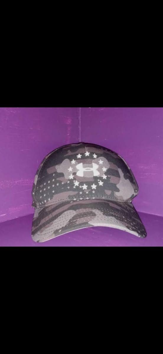 السلام عليكم
يتوفر لدينا قبعات نوعية منتازة
يوجد قبعات نسائية و رجالي
ماركات عالمية من طراز 1
س ع ر
القطعة فقط ب5 الاف الي جاي تنباع ١٥ في الأسواق والمولات
*********** للحجز يوجد توصيل وكذالك كميات موجودة
