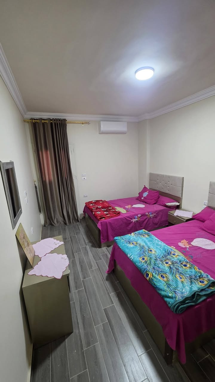 متاح الان شقه مفروشه ومكيفيه بالكامل الترا سوبر لوكس في حي الجامعه مقابل القريه الالومبيه دور تاتي سلم الشقه غرفتين ٣ سراير ٣ تكيفات فرش وعفش كله جدبد زيرو الاستفسار واتس او فون 01093831018 ابوزين


**إذا كنت صاحب هذا الإعلان وتريد حذفه لأي سبب، رجاءا أرسل رسالة إلى الدعم الفني**