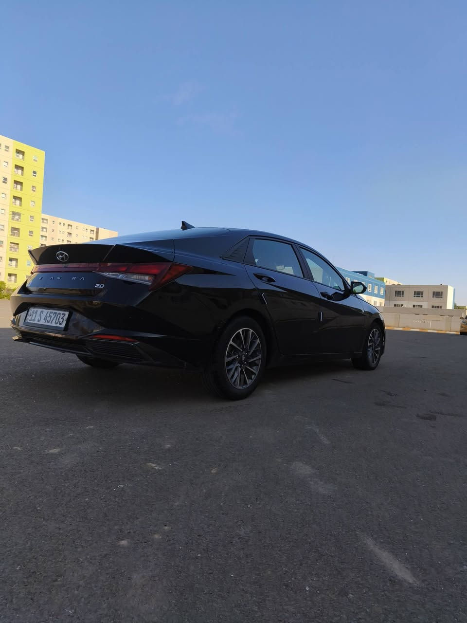 السلام عليكم
النترا مديل 2023 امريكي حادثهة ربع جنطة فقط بدون دواخل وبدون ارباك السيارة رقم بغداد دولي بسمي جديدة مابيهة نقص كير محرك تبريد ثلج صدر جديد تخم تاير جديد 
المواصفات فوللل عدا ( الفتحة ) 
بصمة 
دخول ذكي بدون مفتاح 
تشغيل عن بعد 
رادار جانبي 
رادار امامي 
لد امامي 
شاشة دجتل متصلة
شاشة اعطال 
ويل كروم 
سايد بريك بصمة 
تبريد بيانو 
ثلاث وضعيات قيادة 
تدفئة كشنات 
نضام ترحيب 
صندوق ذكي عند اقتراب البصمة 
محرك 2000 دوش 
تحكم مقود جهتين 
قيادة ذاتية 
تحديد مسار
مثبت سرعه 
ماشية 52 
السيارة جاهزة من كل النواحي السعر 143 وبيهة مجال بسيط مكاني بسماية الهاتف ***********
