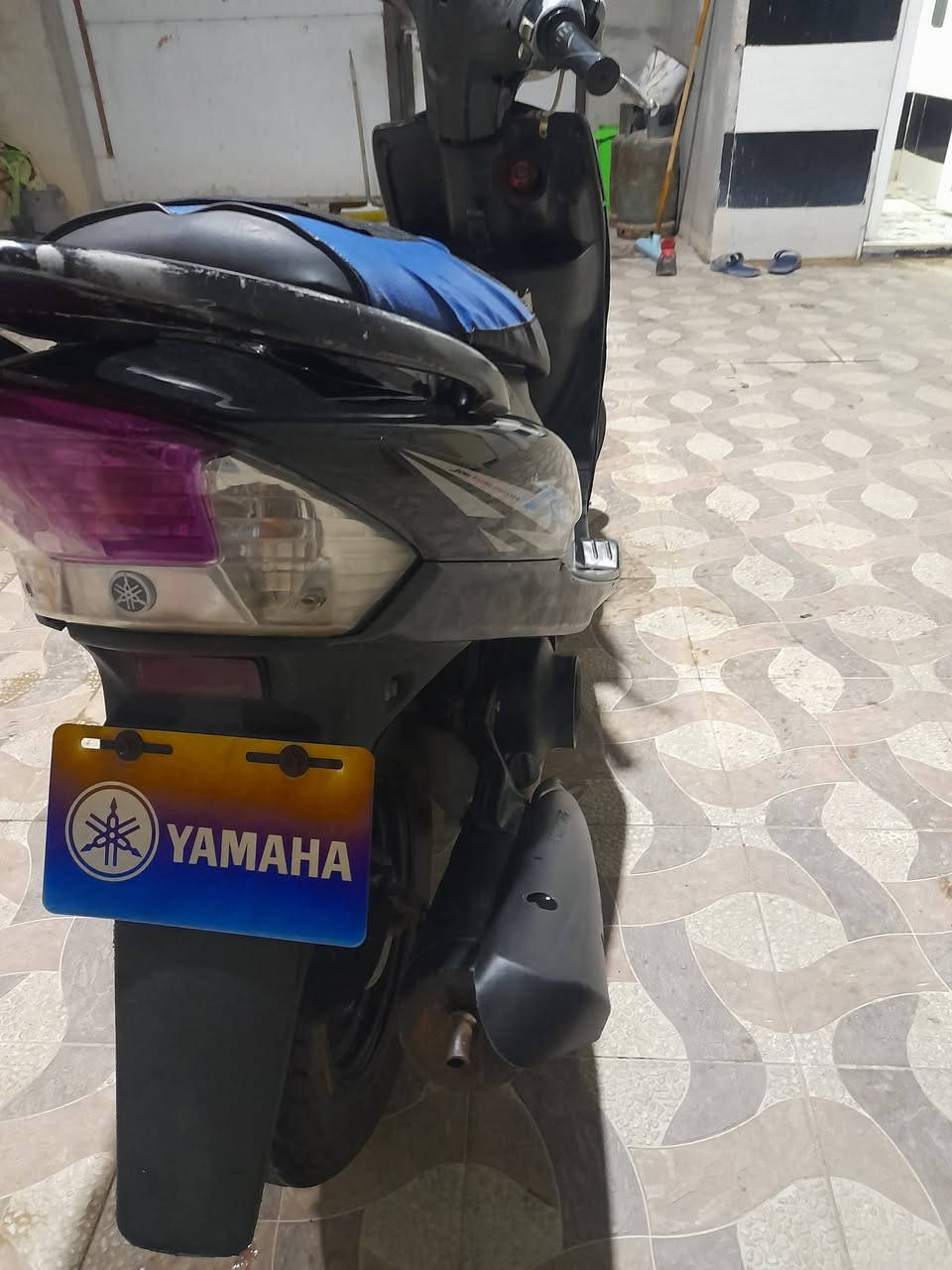 السلام عليكم(لجنايه فقط)
دراجة ماكس عدلة مصار شهر من نزلناهة حاوية دراجة كلهة مختمة ختم اول مكينة كفرات كلهة مختمة كفالة عامة الدراجة كلهة على بلاد برغي ما مفتوح بيهة 
للاستفسار الاتصال(السعر ٧٥٠ بيها مجال بصيط )
(***********)
