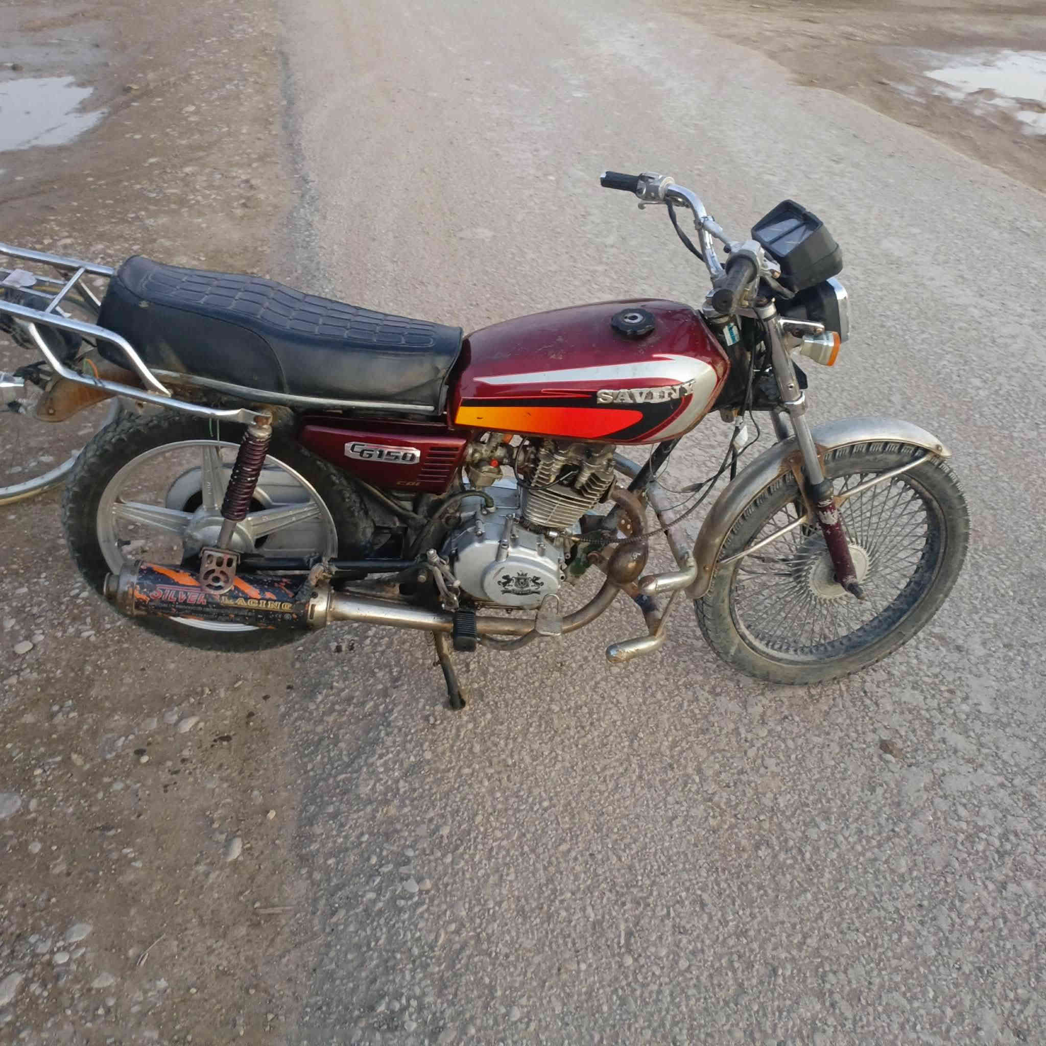 دراجه تايكر موديل ٢٠ مكينه خير من الله تخم تاير كهربائيات جدد اوراق كامله   سعر ٣٠٠ خاص مغلق اتصل ودلل *********** بكان ديالى الغالبيه
