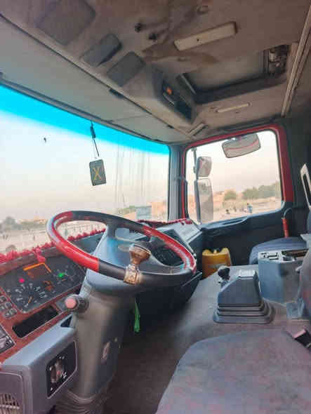 لبيع اكتروز سحال موديل ٢٠٠٠تخم تاير باج بطن محرك معمر جديد گير كهربائي سيارة جاهزه للعمل الرقم أربيل بأسم شركة السعر ١٧٥بيه مجال بسيط تبريد شغال مكاني ميسان الاتصال ***********
