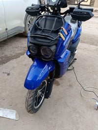 دراجه شحن اباجي للبيع 6باتري كبير صارله 4تشر من اشتريته07712304233