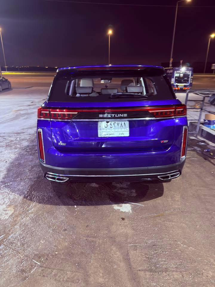 بيستون T99 موديل ٢٣ السيارة جديدة ماشيه بس ١٧ الف فول مواصفات  وبعدها بضمان الشركة ويشتغل بيها ابل كاربلاي واندرويد اوتو للبيع مطلوب بيها ٣٢ مليون وبيها مجال شي بسيط واذا مراوس دزلي شنو عندك ممكن نتفاهم 
***********
