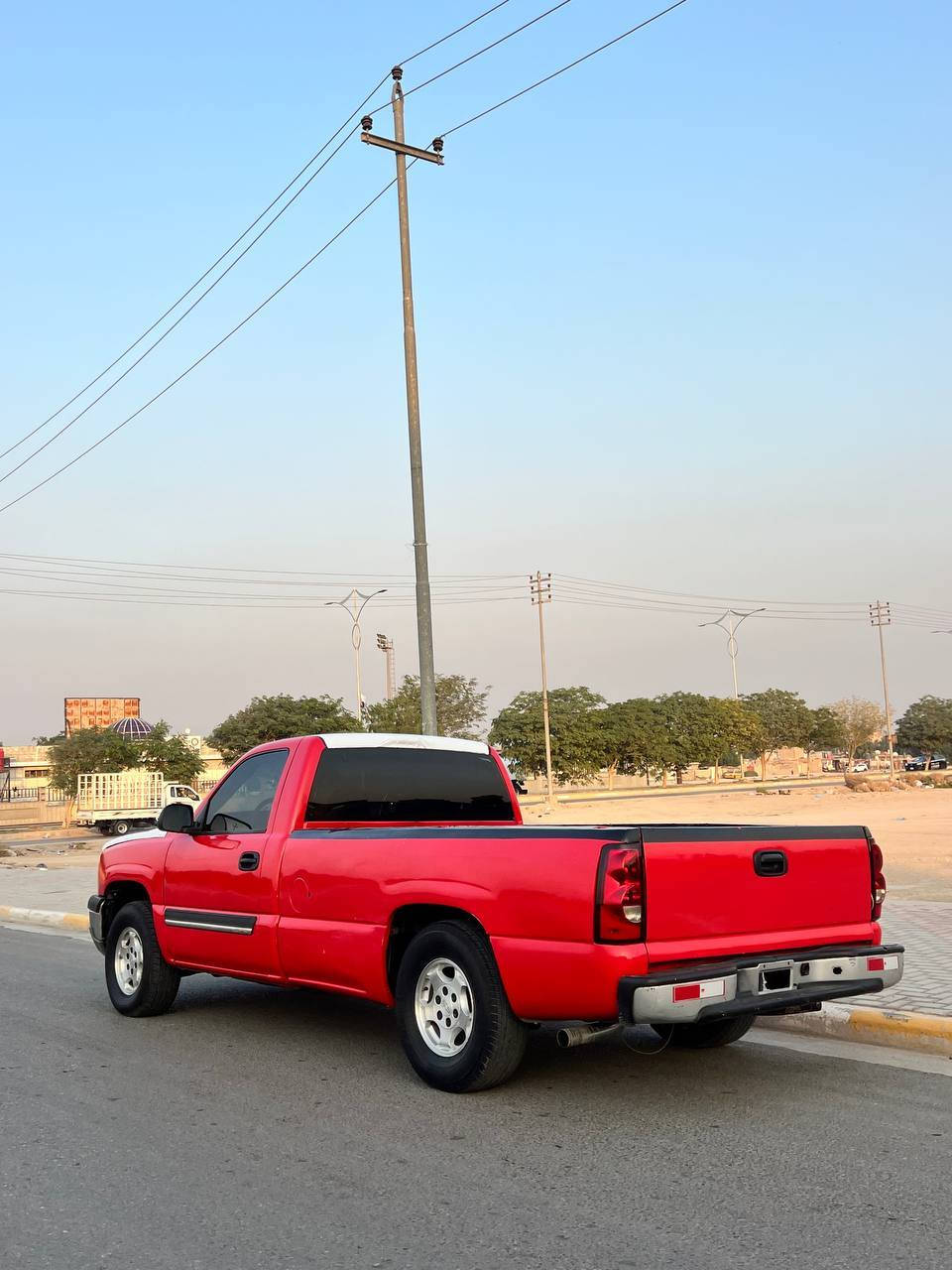 السلام عليكم  شفر ليت سلفرادو للبيع سياره مال مزاد مزاد بيها كتاب وبيها وكاله سياره تترقم والارقام مفتوحة يعني بس تاخذها تمشي المعاملة
سياره جاهزه وجديده واي نقص مابيها مكينه كير اكسن كله جديد مكينه 5300 نثيه 6 براغي فور ويل وشغال تخم تاير دواخل كلش نضيفه سياره مصروف عليها  تبريد ثلج 🥶 تدفئه شغال باتري جديد دبل كزوز  كهربائيات كلها شغاله سياره ماشيه ١٢٠ الف وقابل لزياده 
مكان السياره كربلاء 
السعر 73 وبها مجال بسيط 
رقم الهاتف ***********///***********
