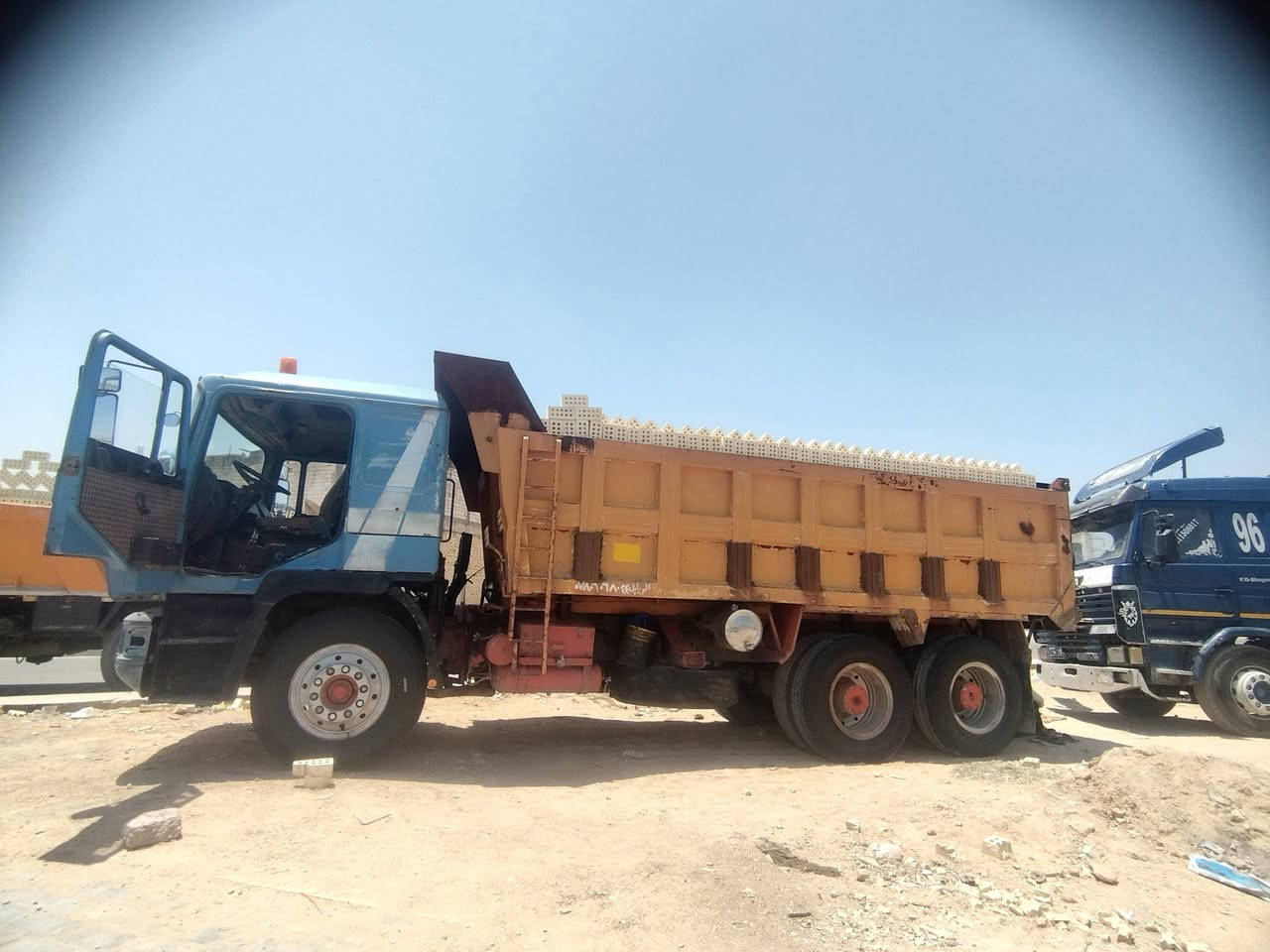 سلام عليكم دبل طابوك7400 زياده شرط تحسبهن يلا اخذ فلوس واذا طلعت عربانه كسر لاتنطي فلوس طابوكه عدد مضبوط وشرط لمكلاب للاستفسار ***********
