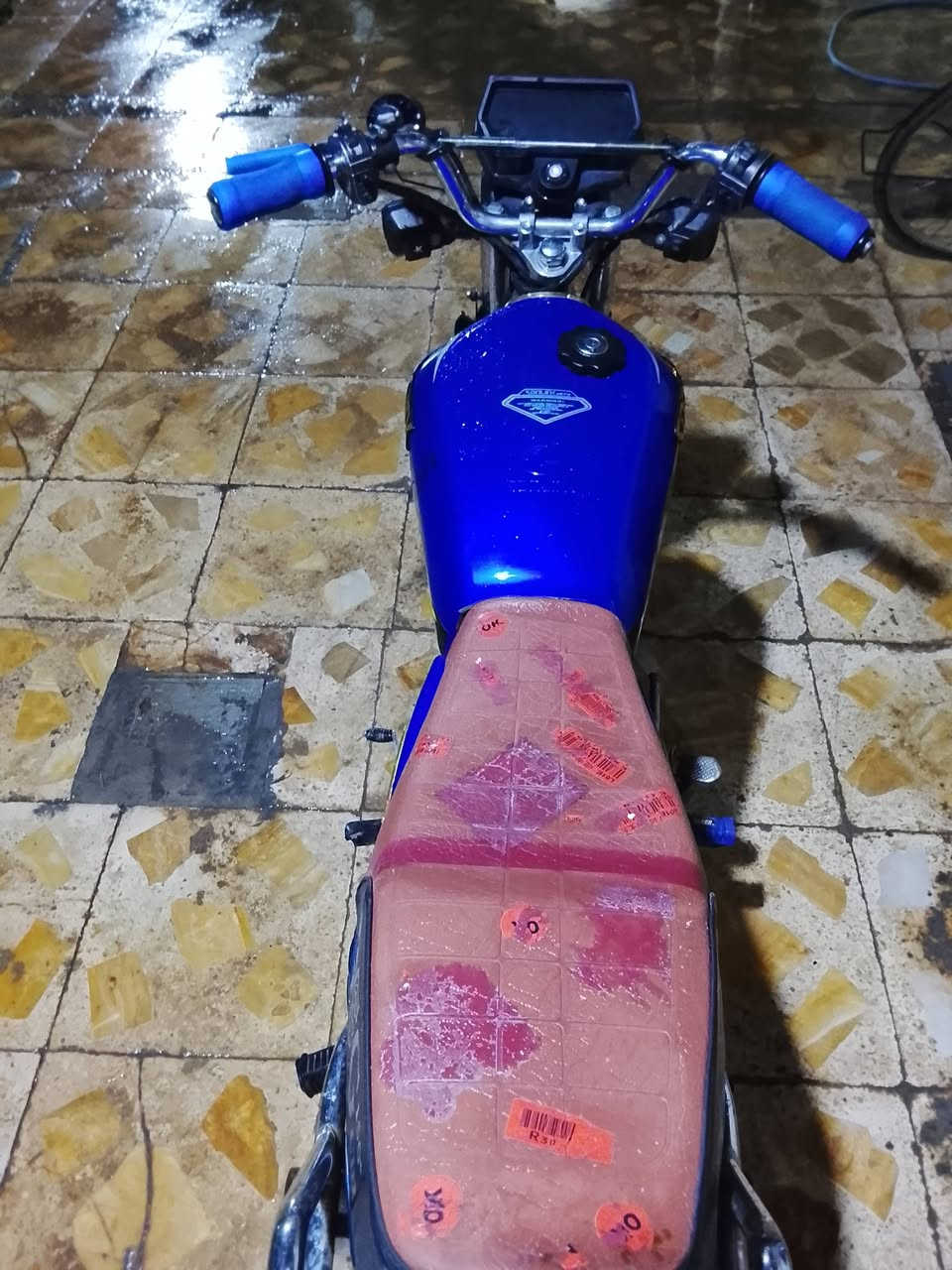 سلام عليكم:
دراجه ناريه للبيع 
نوع روبر 5 كير
دراجه أحله من الصور 
كهربائيات كامله 
نشاط فول 
مكان صلاح الدين بيجي 
للأستسفار: ***********
