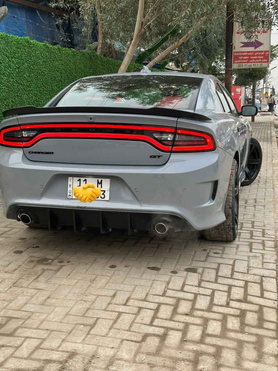 ​🚗 دوج جارجر GT موديل 2022 - للبيع
(بحالة الشركة)
المواصفات الفنية:
​المحرك: 6 سلندر، سعة 3600.
​الفئة:GT (أعلى فئة في الـ 6 سلندر) 
​الوارد: أمريكي (شبه كلين).
المواصفات سوبر تراك باك 
​النظام الصوتي: سستم سماعات الباين. أصلي (مختم).كشنات حضن 
​الداخلية: شفتات بالستيرن، بصمة  تشغيل عن بعد، شاشة كار بلاي الكبيرة.
​: لون سموك مميز، مع ليد متغير الألوان.
​الأمان: حساسات خلفية.وكامره 
​حالة البدي والإيرباك:
​الإيرباكات: سليمة تماماً 
​الضرر: تعديل (بارد) فقط، بدون صبغ وبدون تبديل قطع.
​الحادث والمسافة المقطوعة موضحات بالصور المرفقة.
​💰 السعر: 255 ورقة  وبيها مجال قليل 
📍 الموقع: بغداد
📞 للاتصال والاستفسار: ***********
​ملاحظة: السيارة نظيفة جداً وغير مستهلكة (غير متعبة).
