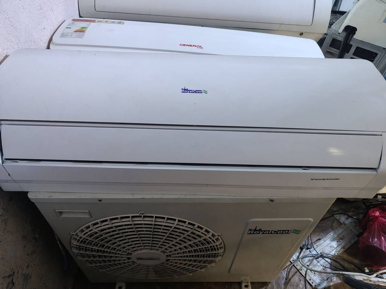 سبالت لبيع كلهن شرط الشغل وعلى الضمان عندي من طن إلى 3طن كلمن وسعره عنوان بغداد الشعب شارع الصحه ***********
