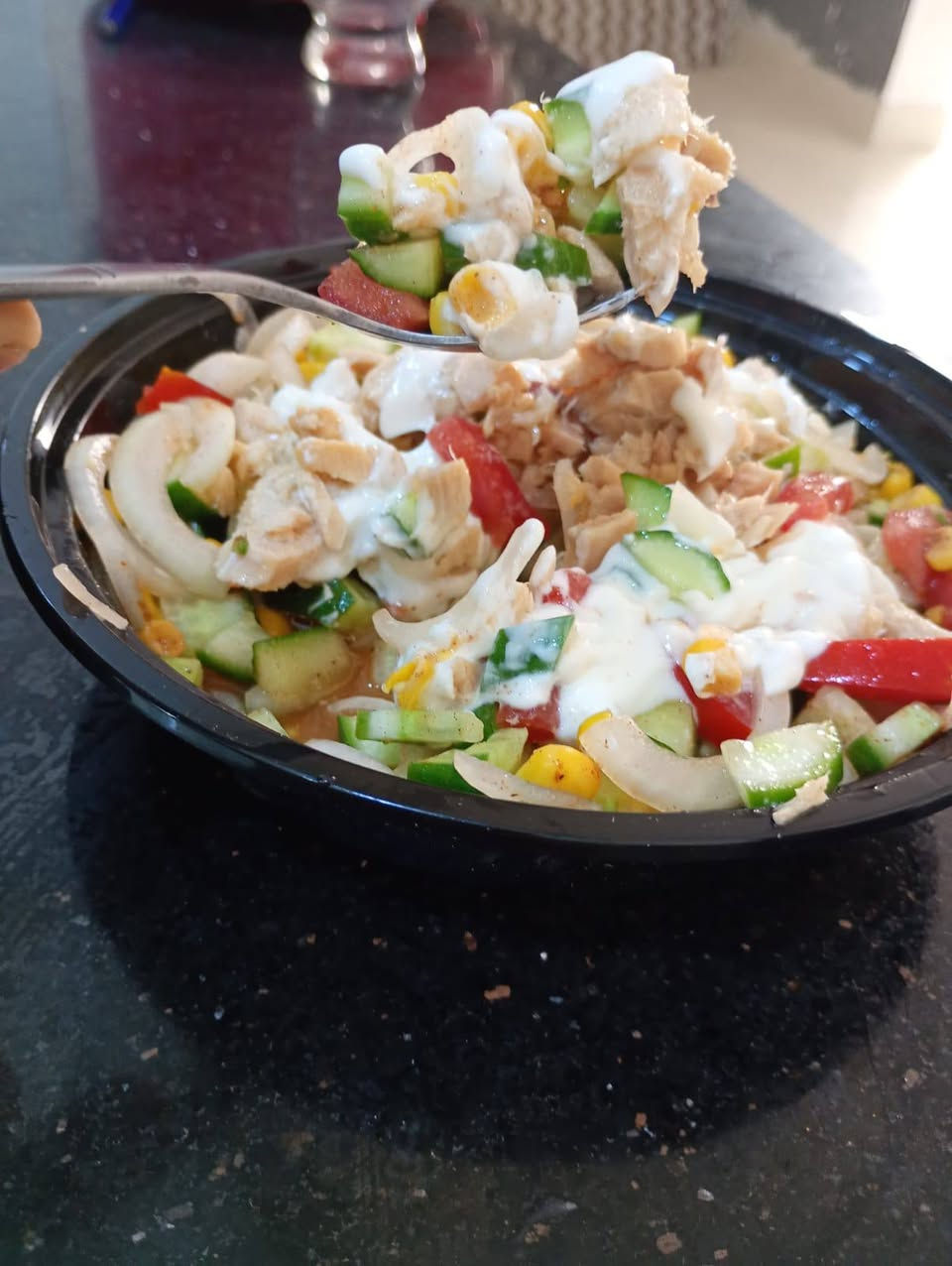 🥗🍽️ أكلات صحية وسلطات دايت – توصيل لكافة أنحاء مدينة الصويرة 🚚
هل تبحث عن وجبات صحية ولذيذة تساعدك على المحافظة على وزنك أو تحقيق أهدافك الرياضية؟
نقدم لكم: ✅ سلطات دايت طازجة ومتنوعة
✅ سلطة التونة الغنية بالبروتين
✅ سلطات خضراء صحية
✅ وجبات شرقية وغربية صحية
✅ أكلات مناسبة للدايت وأصحاب الرياضة
✅ خيارات قليلة الدهون والسعرات الحرارية
🚚 خدمة توصيل إلى كافة أنحاء مدينة الصويرة والمناطق المجاورة
نحرص على استخدام مكونات طازجة وتحضير الوجبات يومياً لتقديم طعام صحي ومتوازن يدعم نمط الحياة الصحي، وهو ما يتوافق مع المبادئ العامة للتغذية الصحية التي تركز على المكونات الطازجة والوجبات المتوازنة. �
HelloFresh +١
📞 للحجز والاستفسار: ***********
🌿 صحتك تبدأ من اختيارك لطعامك... اطلب الآن واستمتع بمذاق صحي ومميز! 🌿
