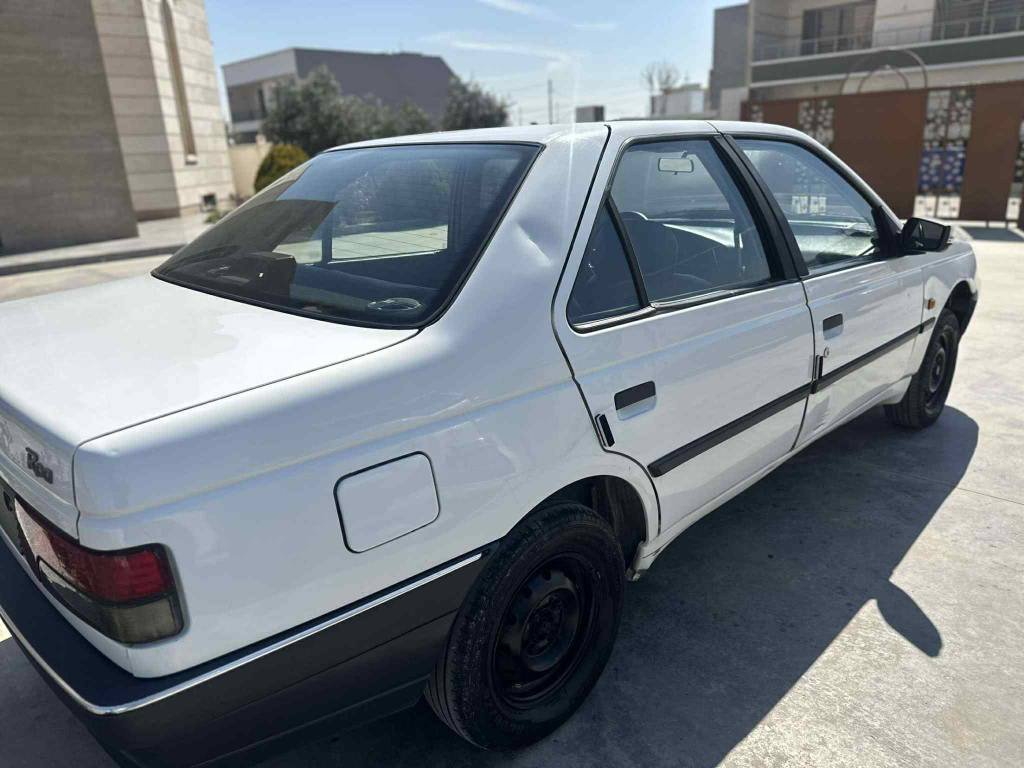 سلام علیکوم ئەم سیارەیە بۆ فرۆشتن مۆدێل2009سیارەکە مەکینەو گێری بەشەرت بی مەسروف تازە تایەکانم گۆڕیوە نوێە تەبرید سارد بەشەرت لەگەڵ سویج سەنەوی تا 2029یە رەقم باریکە بەس هەزەی بەسەر جووە وەکو لێدران بەس ئەوەندی هەیە لە رسمەکە دیارە  سحری34وەرقە تۆزێک مەجال بۆ پیوەندی رەقەم *********** أربيل, العراق
