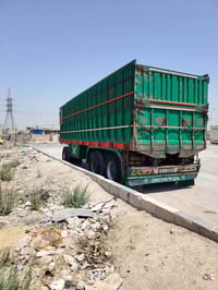 عربانه للبيع الطول 8ونص ارتفاع مترين السعر 130 للاستفسار الاتصال 07705...