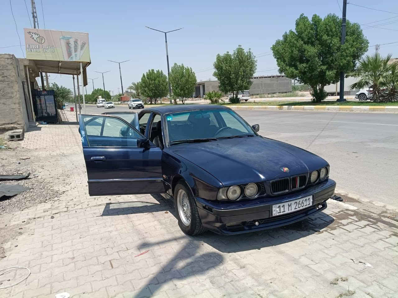 بي ام دبليو موديل ٩٢ رقم بغداد محرك مسكر اصل وفصل فئه 525 
السعر ٥٥
رقم الهاتف ***********
