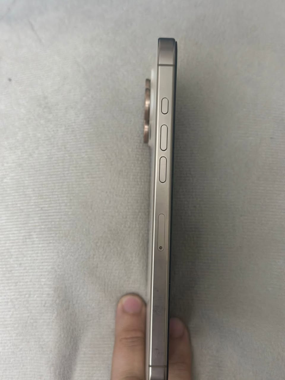 السلام عليكم ايفون16برو ماكس ذاكرة 256بطارية 92ياباني الجهاز نظافة وكفالة ممبدل بي اشي السعر مليون 250وبي مجال 
***********
