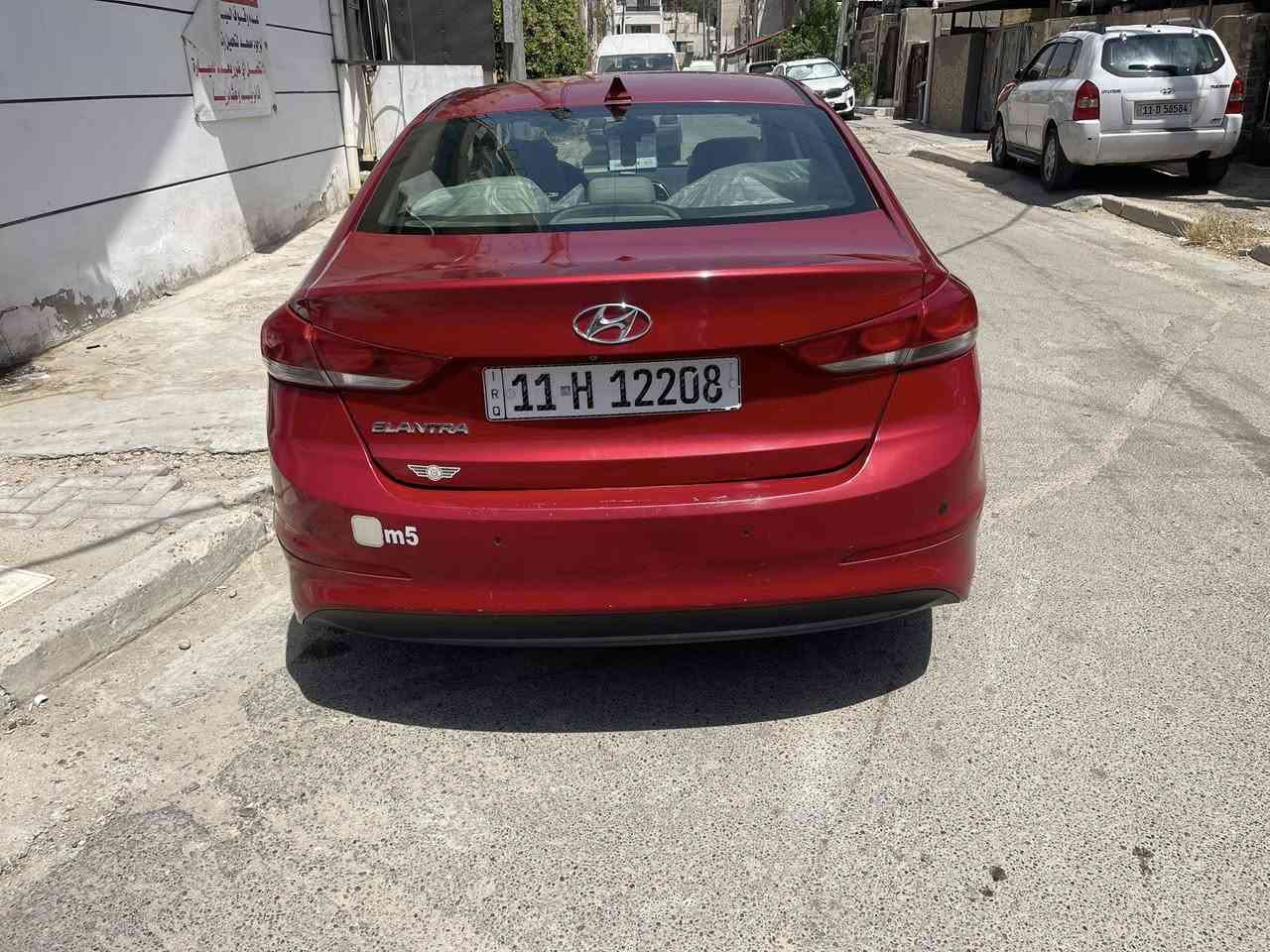 النتره 2017
سياره حادثه بنيد طاير
وبالعراق بيه جاملغ شاصي من حوه بي لحيم صغير منشور صورته
عليه ادامه كامله 
تخم تاير جديد
نوزلات بلكات مجاول كله جديد 
السياره ماشيه 80 الف
بصمه شاشه كشنات تدفئه رادار 
رقم بغداد بسمي 
بغداد الحريه
***********
