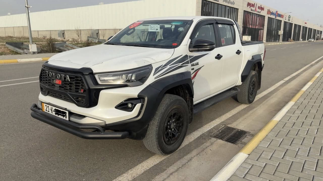 تويتا هايلوكس GR   2024
شركة جيهان رقم سليماني 

دبل سنتر لك.    للبيع 

 ماشيه 34 الف 

كفالة  عامه من صبغ و بارد

جديد بحالة الوكالة  على وضع الشركة

مكينة V6

شفات ستيرن

كامرات 360

تحكمات كامله 

دخول ذكي

3 انضمه قيادة

كشن كهرباء 

كشنات جلد +
مكانى قظاء جم جمال

طريق كركوك سليماني
سعر 425 ورق و مجال

للاستفسار. ***********
