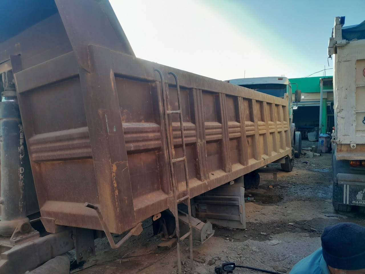 السلام عليكم بديات للبيع ***********
