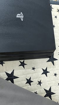 بلي فور برو للبيع بعده جديد استعمال شهر ونص الرقم /07839496216  كامل م...