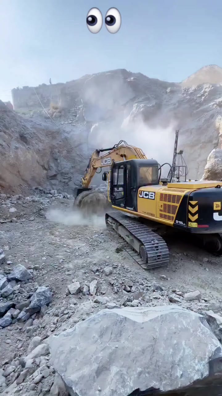 "قمة الاحترافية والدقة في التعامل مع #تضاريس #الجبل #الوعرة. #العمل لا #يتوقف! 👷‍♂️🏗️ #JCB"


**إذا كنت صاحب هذا الإعلان وتريد حذفه لأي سبب، رجاءا أرسل رسالة إلى الدعم الفني**