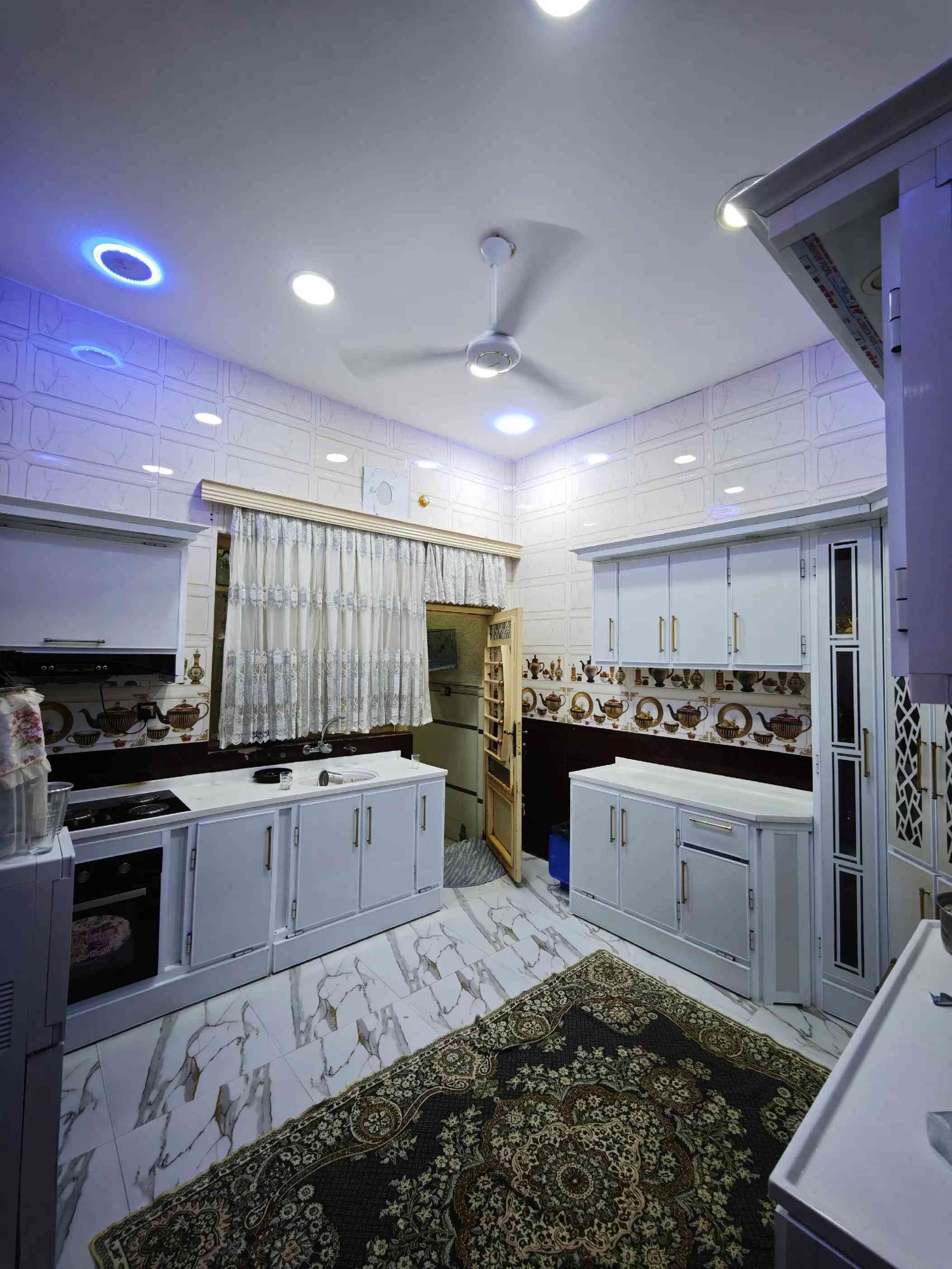 🏡 دار طابقين بناء حديث للبيع في الماجدية 🏡 📍 المنطقة: ميسان - العماره - الماجدية (شارع الجامع). 📍 شارع 15 - قرب مضيف الشيخ كاظم مشتت 📐 المساحة الكلية: 152 متر 📏 الواجهة: 7.5 متر. 🏗️ طابقين بناء حديث (الطابق الأول منجز عام 2020).⬇️  غرفتين نوم مريحة 🛏️🛏️ صالة داخلية واسعة + منور للتهوية والإضاءة الطبيعية ☀️ مطبخ مجهز بالكامل 🍳 استقبال ضيوف 🚪 طرمة🚘 صحيات(داخلية + خارجية) 🚽 ⬆️ الطابق الثاني: بناء (2023) 3 غرف نوم واسعة 🛏️🛏️🛏️ صالة 🛋️ مجموعة صحيات متكاملة 🚽 💵 السعر: 175 مليون دينار عراقي (قابل للتفاوض) 📞 للاستفسار والتواصل المباشر: للمزيد من التفاصيل أو لتنسيق موعد لمعاينة العقار، يرجى الاتصال بنا: ☎️ رقم الهاتف: *********** 🤳 واتساب أو اتصال مباشر أهلاً وسهلاً بكم، مكتبنا في خدمتكم دائماً لتقديم أفضل العروض #عقارات  #قطع_اراضي  #عقار  #بيع_و_شراء_عقارات #الشعب_الصيني_ماله_حل😂😂 

