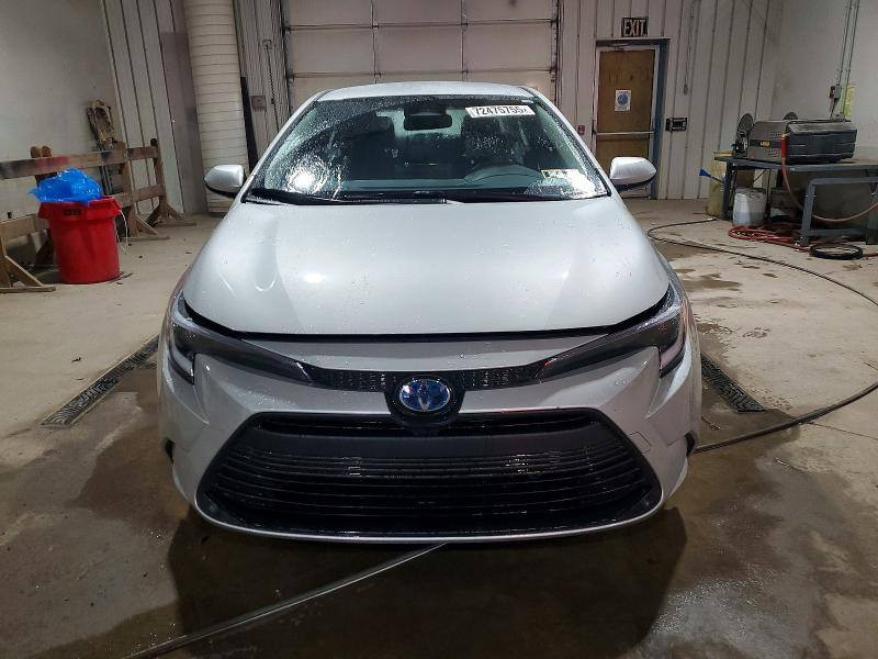 (اعـــــــــــــلان مــــــــــــــــزاد 📢 ) 

2025 TOYOTA COROLLA LE 

تويوتا كورلا : ٢٠٢٥

حالة السيارة : تعمل وتسير 

ضرر السياره : كما موضح بالصوره

تاريخ الــــــمزاد الاثنين : 2026/2/16

وقت المزاد الساعه : السادسه مساءا 

اللـــــــــــــــــــــــــــون : سلفر 

عداد المسافه : 7.476

حجم المحـــــــــرك : 4 سلندر 1.8 هايبرد

مدة الوصول : 60 الى 75 يوم

للإشتراك في المزايدة يرجى الحضور الى  مكتبنا للـتأكيد على تثبيت السياره المزاده.

العنوان : النجف الاشرف قضاء المناذره( ابوصخير) شارع حيره ابو صخير مكتب عمار لمزاد السيارات الامريكيه 

               تلفون 
              *********** واتساب
              *********** للاتصال
               عمار ابو عباس
