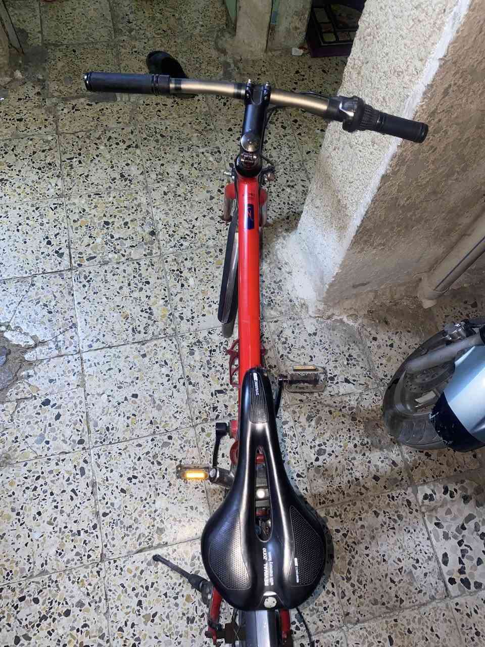 بيسكل البيع c700 حجم sالويل 28 شركه عالميه وراقي حته الوياله مختومه السعر المطلوب 150الف مكاني بغداد  البيسكل مابيه أي عيب نضافته 90%


**إذا كنت صاحب هذا الإعلان وتريد حذفه لأي سبب، رجاءا أرسل رسالة إلى الدعم الفني**