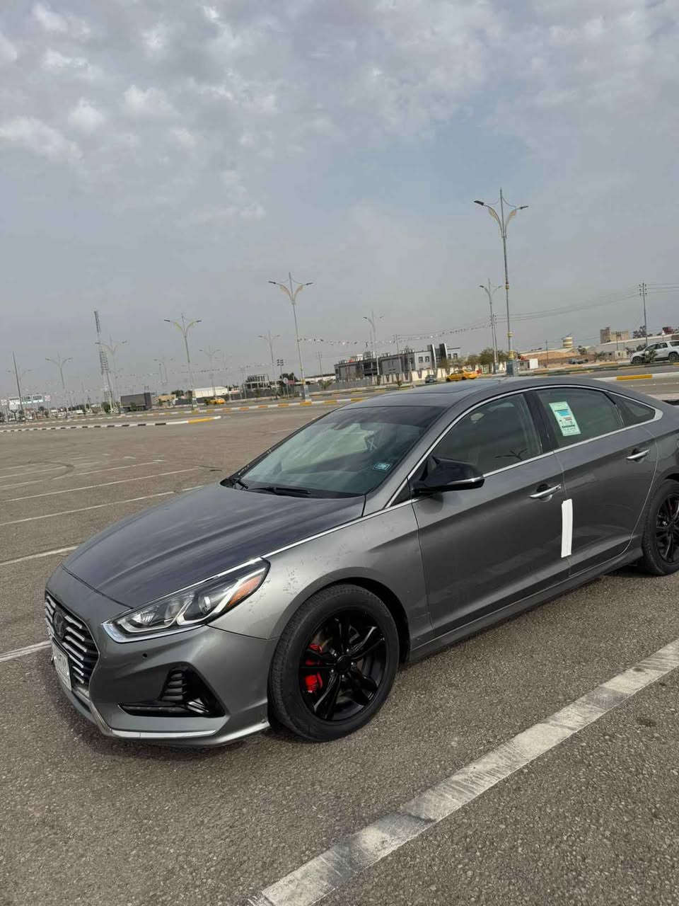 سوناتا مديل ١٨ سياره مابيها نقص برغي vip لمتد للخير للخير مزوعه
١٢٣بيها مجال بسيط كلش بنيد وجاملغ مبدل صور حادث موجوده حادث بسيط بس بدلتهن
***********
مكانها كربلاء مجمع الدره السكني مداور ثاني يوم رقم نجف Singapore
