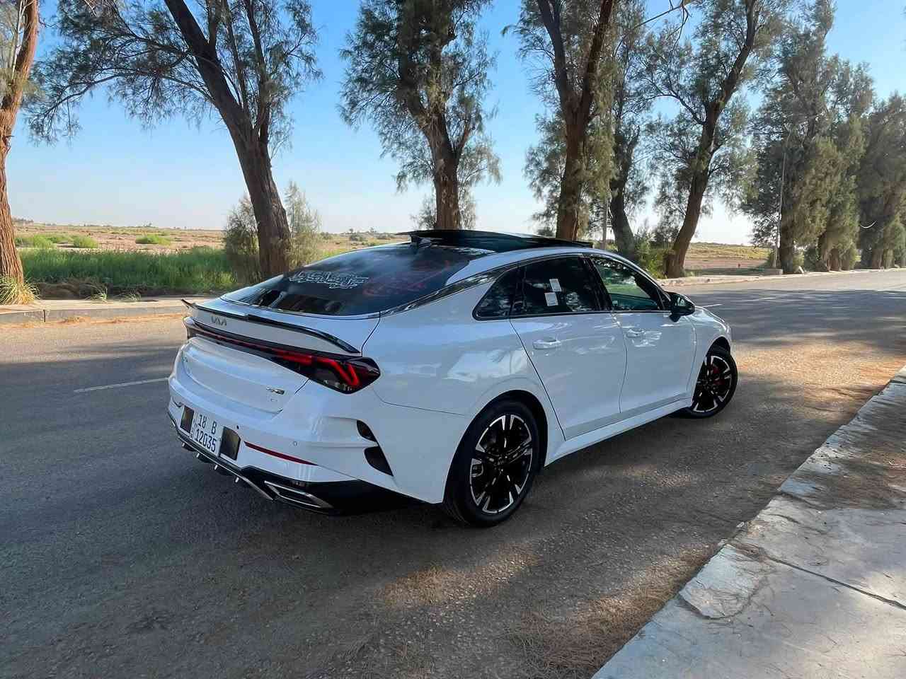 السلام عليكم 
K5 موديل 2021

مواصفات GT لاين فول للاخير
محرك 1600 تيربو

المواصفات:
بانوراما
بصمة تشغيل
كشنات تدفئة
ستيرن تدفئة
شحن هاتف لاسلكي
قيادة ذاتية على الخطوط السريعة
هاند بريك بصمة
تشغيل عن بعد
مثبت سرعة
نظام ABS
مانع انزلاق
حساس ضغط الاطارات
بك لايت LED
شاشة
رادارات جانبية
مراقبة النقطة العمياء
رادار المسار
كشنات جلد 
مقعد السائق كهرباء
لايتات ثلاث عدسات
نظام قيادة ايكو + سبورت + سمارت + نورمال
بلوتوث + AUX + USB
تحكم ستيرن كامل
كير اوتو + عادي
اوتو بريك
خرائط
ستيرن حرف D
زينون LED
توقف ذاتي عند الرجوع
صندوق ذكي
مكان حله 
142 بيه مجال 
***********
