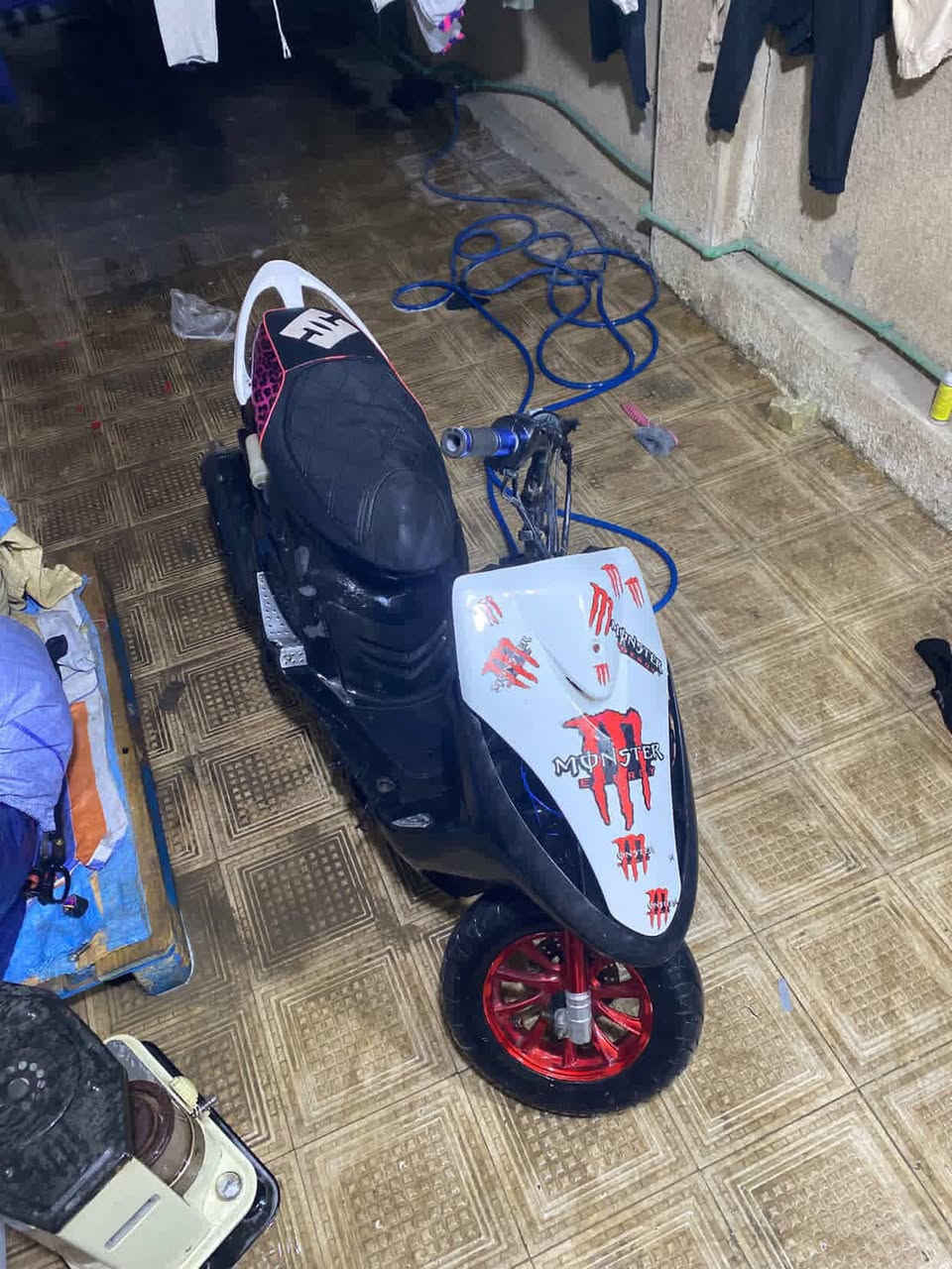 سلام عليكم ماكس عدله مال لعب شلعه ومعدل نكره سلف كلجات بلادي شيال رياضي  دبلات جديد تاير خلفي عريض بريك عل طخه السعر٣٥٠ وبيه مجال مراوس بماكس  المكان بغداد حي جهاد واتساب ***********
