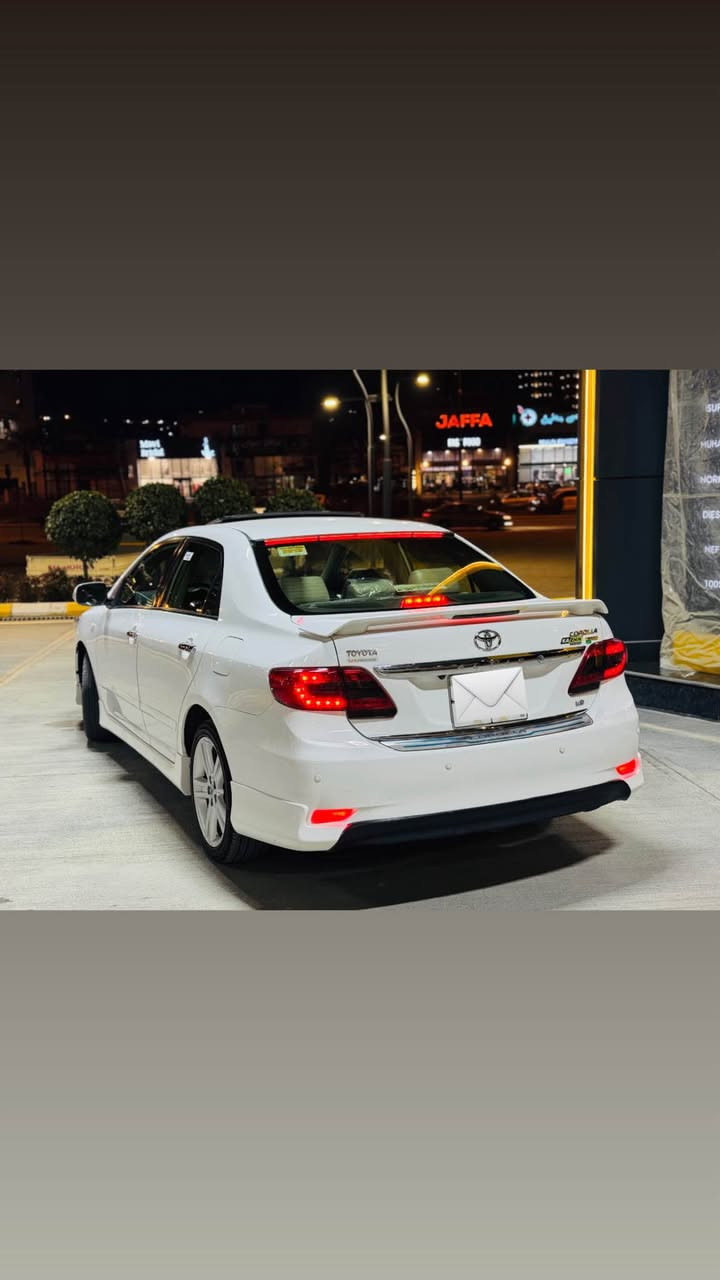 سەرەتا بە ناوی خوای گەورە و میهرەبان

تۆیۆتا کرۆلا
تاقانەی سلێمانی 

مۆدیل ٢٠١٣ 

رەنگی سپی

مواسفات خلیجی فول فول مواسفات  سڵاید   بیلاد کوشنی جلدە و ناو فۆرمیکایە و سوکان حەیزەران سوکان ڤۆلیۆم و ٤ جام کارەبایی و ئۆتۆ و گیر تۆماتیک و  تەعدیل سورعە و  کامێراو شاشە زۆر مواسفاتی تر..!

نموونە لە جوانی و پاکی

 ١٩٦ هەزار کیلۆمەتر  رۆشتووە

تحویل و خرامە و بە ناوکردن بەشەرت

دەعم و لیدراوی و بۆیاخی نیە

گیر و مەکینە و کارەبایی و تەبرید و تەقە و رەقە و تندوتۆلی بەشەرت

پیش و دوای کەپسە سەقف و شان و چواردەوری شوشەیی

٤ تایە و ویلی  سپۆرتی بیلادی لە ژێرە

هەموو گیانی لەسەر دەقی بیلادی ماوەتەوە

کەتەلۆک و سپیر و ادەواتی شریکەی هەمووی ماوە

ماڵی دۆستە و دیناریک مەسروفی نیە

بۆ عەیب و عار پرسیار مەکە.!

شوین// سلێمانی

***********
*********** السليمانية, العراق
