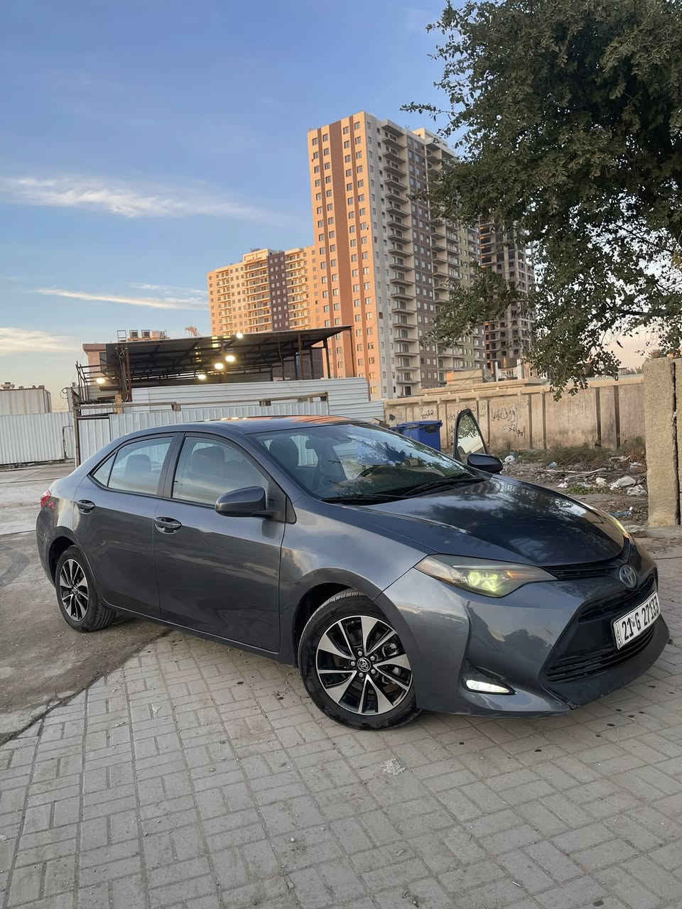 سلام عليكم
كورلا 2017 Le
ماشيه194ميل
محرك18
ضررها موجود بالصور 
السعر117
***********
