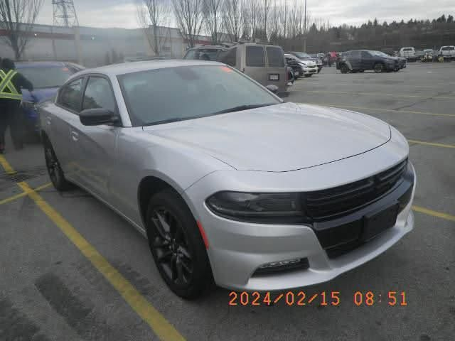 Dodge charger SXT 2022 AWD
وارد كندي 
الحادث: جاملغ خلفي مصبوغ ع كده 
الايرباكات : سليم 
المسافة المقطوعة : 70,000 KM 
المواصفات : بلاك توب 
- بصمة 
- تشغيل عن بعد 
- شاشة كبيرة 
- سوبر تراك باك + سبورت
- تبريد dual zone 

السيارة بأسمي رقم اربيل

السعر 24,000$ 

التواصل 

***********
