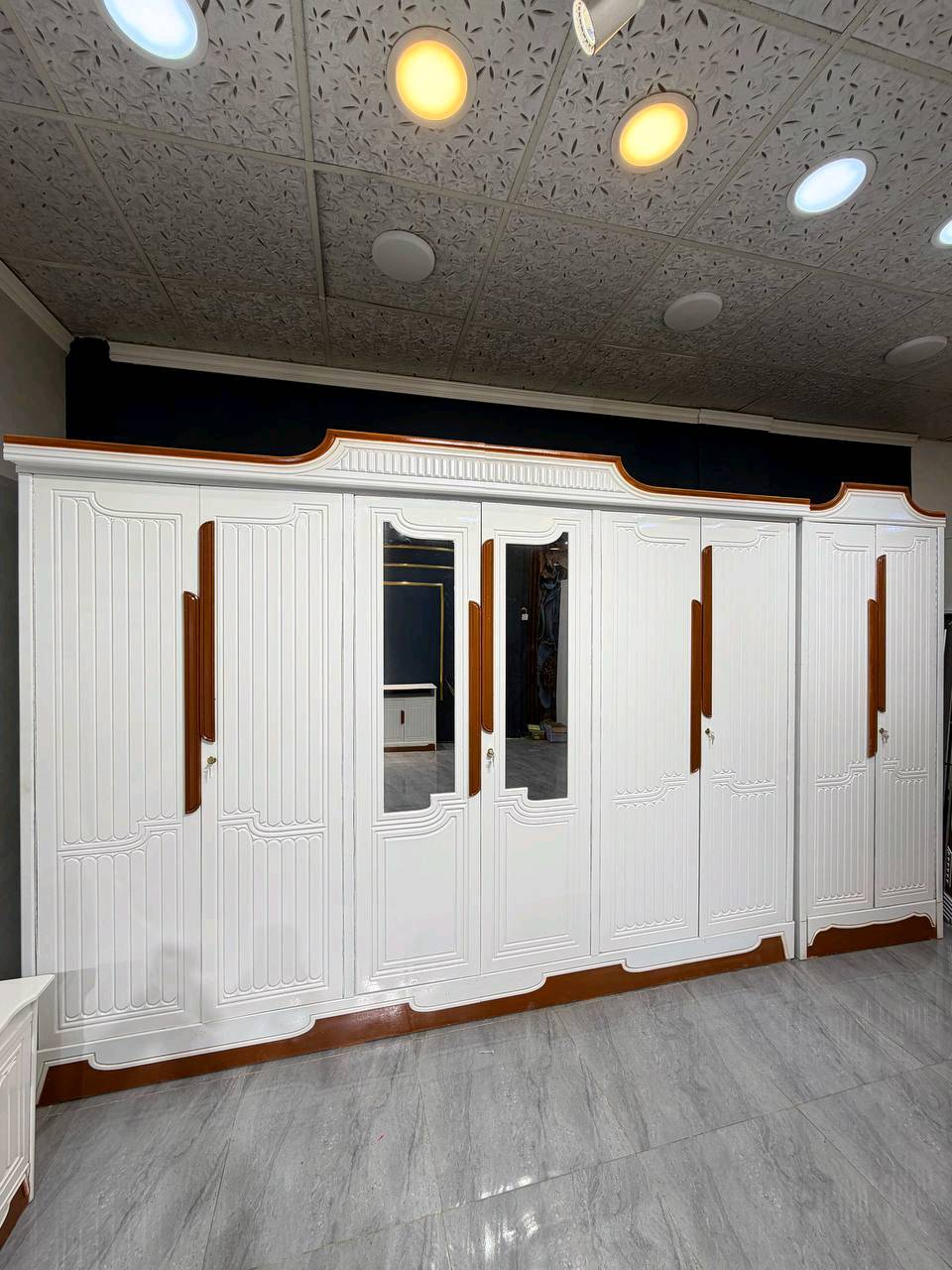 جاهز للحجز
غرف صاج عراقي جديد غير مستخدم
احدث الموديلات
خشب عراقي درجه اولى
متوفر عده موديلات 
سعر الغرفه 950
شازلونه طابوريه حسب الطلب سعرهن 50
نقل وشد بكروه بغداد وجميع انحاء العراق وباسعار رمزيه
اطلب الان قبل نفاد الموديل المتوفر