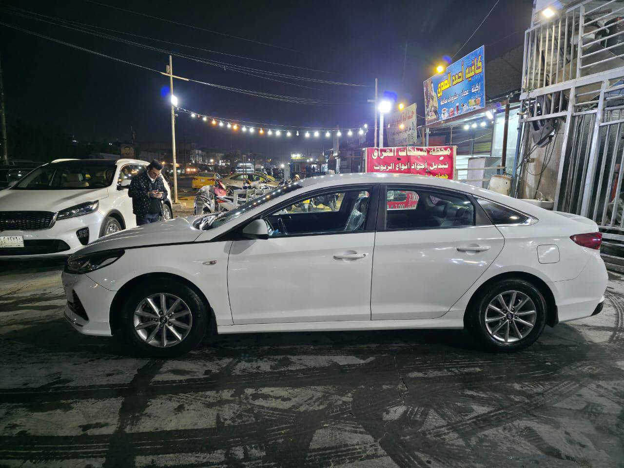 سلام عليكم سوناتا موديل 22بسمي سياره بس غاز مكاني مدينه صدر سعر 140رقم هاتف ***********
