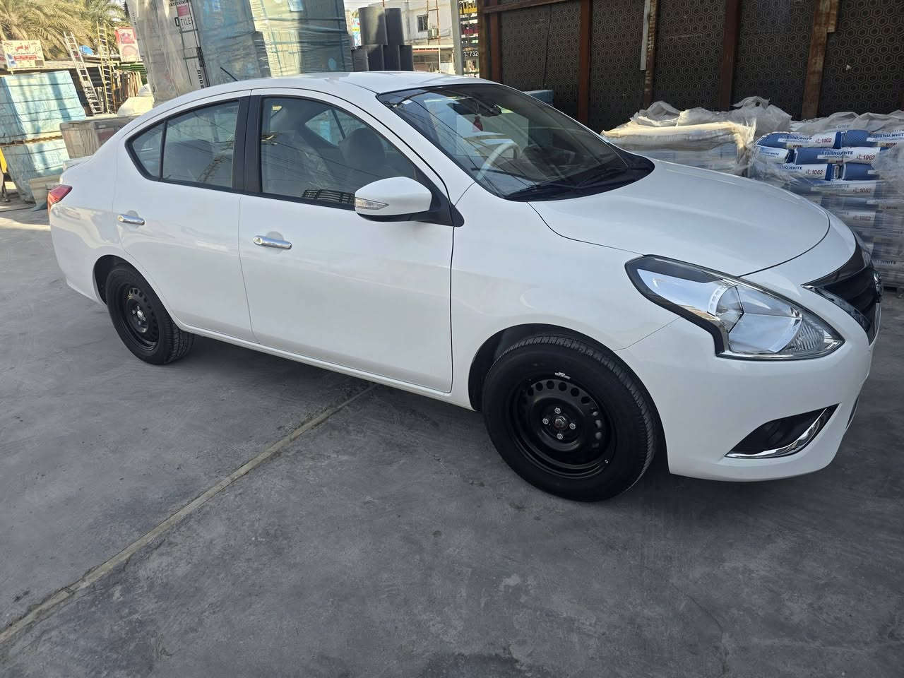 السلام عليكم  سني مصري موديل ٢٠٢٥ مكفوله رقم اربيل بسمي  ماشيه ٣٣ الف سعر ١٢٦ هاتف ***********
