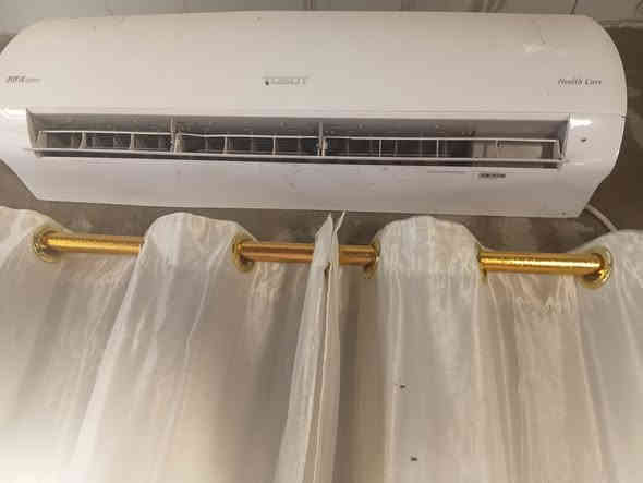 سبلت توسوت مال جناية شغال ونظيف هواء بارد ثلاجة بلصيف شرط الفحص برغي واحد مامفتوح بي 
مكاني كوت 
***********
سعره ٧٥٠ قفل
