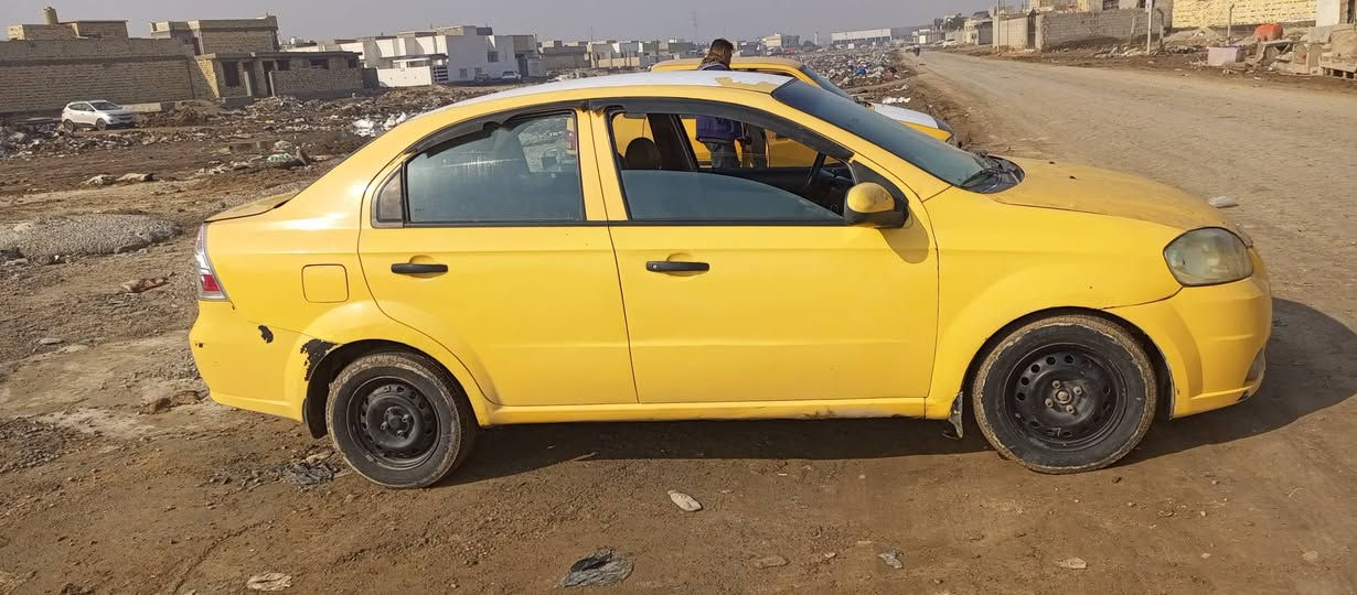 سلام عليكم افيو 2011 مصفرة هيئة وغرامات سيارة خير من الله سيارة كفالة بس بية بارد قليل بل باب عبري 55وبية مجال بسيط ***********
