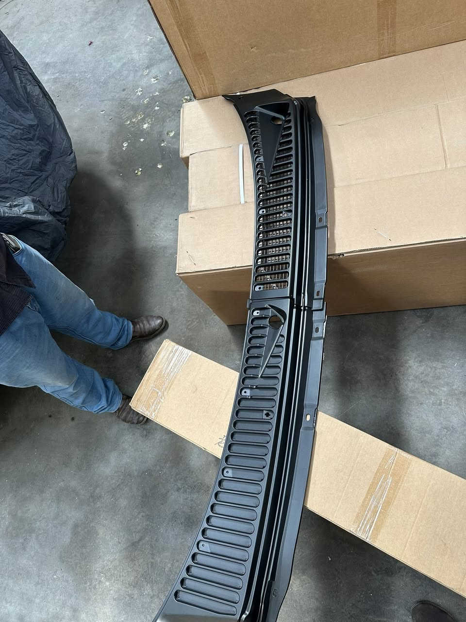 فورد ف ٣٥٠ ٢٠٠٧ باخە ماسیحە نوی بیلادی

*********** واتساب وكورك
