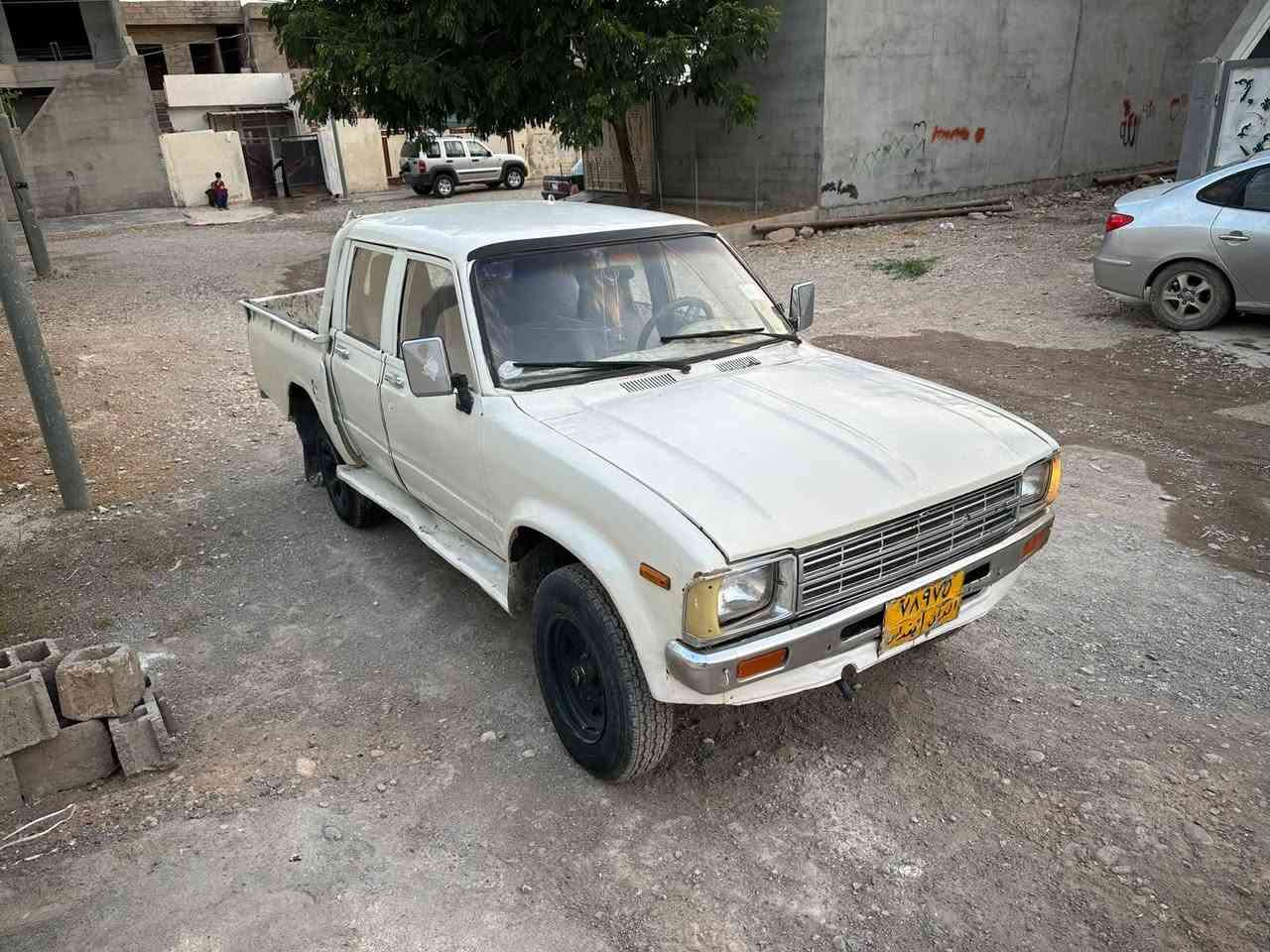 ستاود مۆدێل 1980 گێرو مەکینە بەشەرت کارەبایی مەزبوتە چوار تایەیی تازە  سەنەویی ئارمە  ماڵەکە زۆر پاکە ماشاللە مالی کەسابەتە شوێنم سمود ژ.م *********** بۆ زانیاری زیاتر  پەیوەندی بکەن.!
