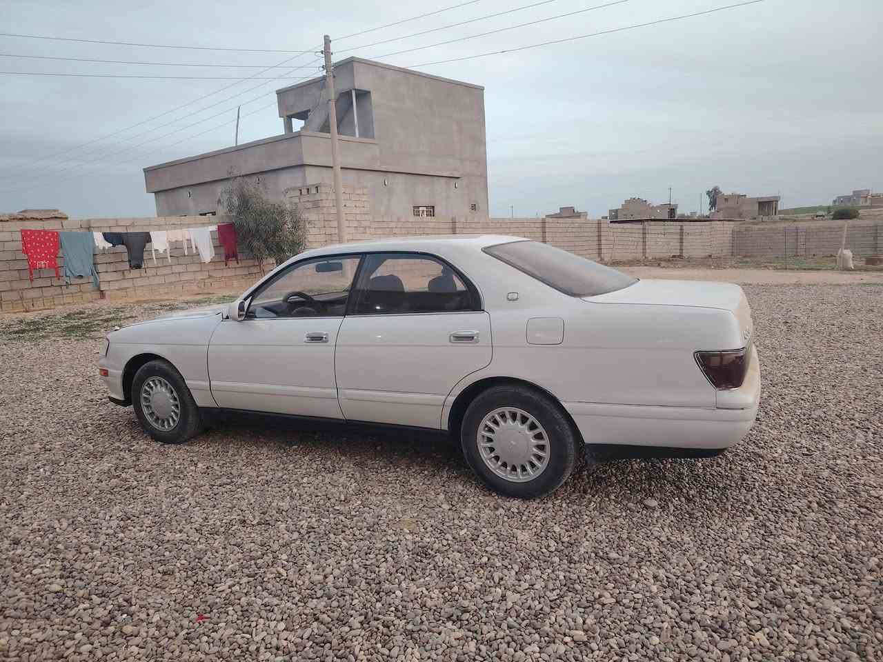 السلام عليكم للبيع سياره بطه مامكصوص رقم نينوى جديد شرط التحويل سياره مال جناي محرك نضيف كير نضيف تايرات صدر جديد السعر 55 وبيه مجال واذا مراوس بسياره حديث انترا افانتي سوناته كورلا يرهم وفرقك نغد الاتصال على الرقم ***********
