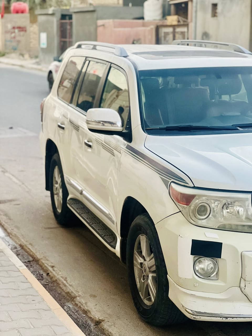 🔥مستعجل بلبيع السعر جوه لسوك 
🔥لاندكروز موديل 2014
🔥ابريم اصل 
🔥رقم بغداد 
🔥تحويل ثاني يوم 
🔥موصفاتها مفروفه 
🔥فول لفول 
السياره بيها مكانات صبغ في البيبان العكس السايق فقط اثر شخوطط  ***********
