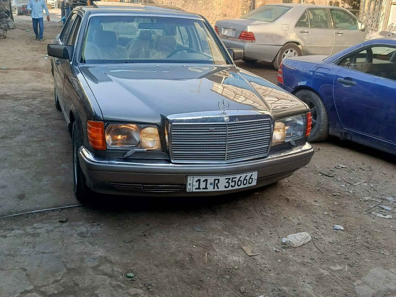 السلام عليكم
للبيع مارسدس جامبو رئاسي 300 موديل ١٩٩١سياره كلش نضيفه وبلاديه 

كير ومكينه بلادي بالجيس 

سياره دبل مروحه دبل هورن سلايد روف اريل كهربائي بلادي تدفئه تبريد شغال كله لوك جديد غرفه لون بيجي بلاديه جديده ونضيفه كلشش وسياره على ايدي جناي ومصروف عليها سياره كلشي بيها بلادي فقط صبغ جماليه سياره مسويلها ادامه من منضومه تبريد وتدفئه ومنضومه بانزين وحداديه وتخم تاير وباتري جدد سياره بسمي تحويل ثاني يوم مكاني بغداد حي النصر وهذا رقمي *********** السعر 100 ورقه يعني دفتر وبيها مجال للطيبين
