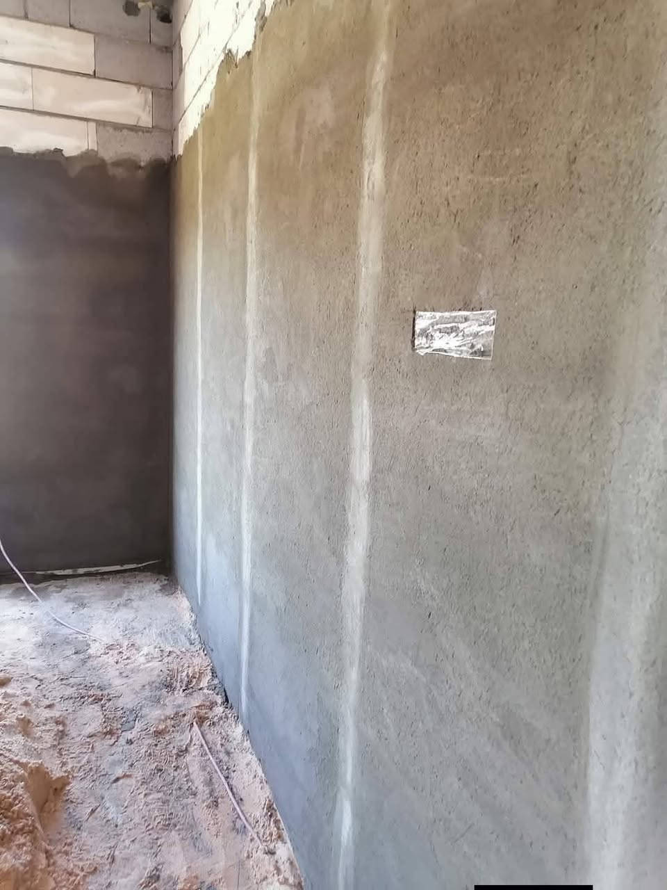 سلام عليكم ورحمه الله وبركاته خوان كادر بناء ولبخ وبياض من أهل زبير كرسته وعمل بس  خادم اتصل وحاظرين ***********
