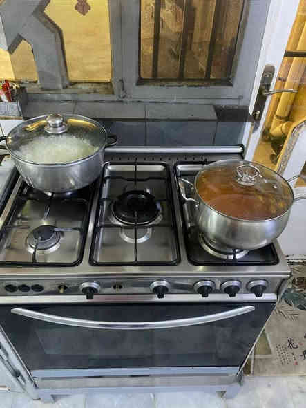 السلام عليكم/ يوجد طباخ للبيع السعر 150 بيه مجال عنواني/قرب كرار الوائلي
الرقم/***********
