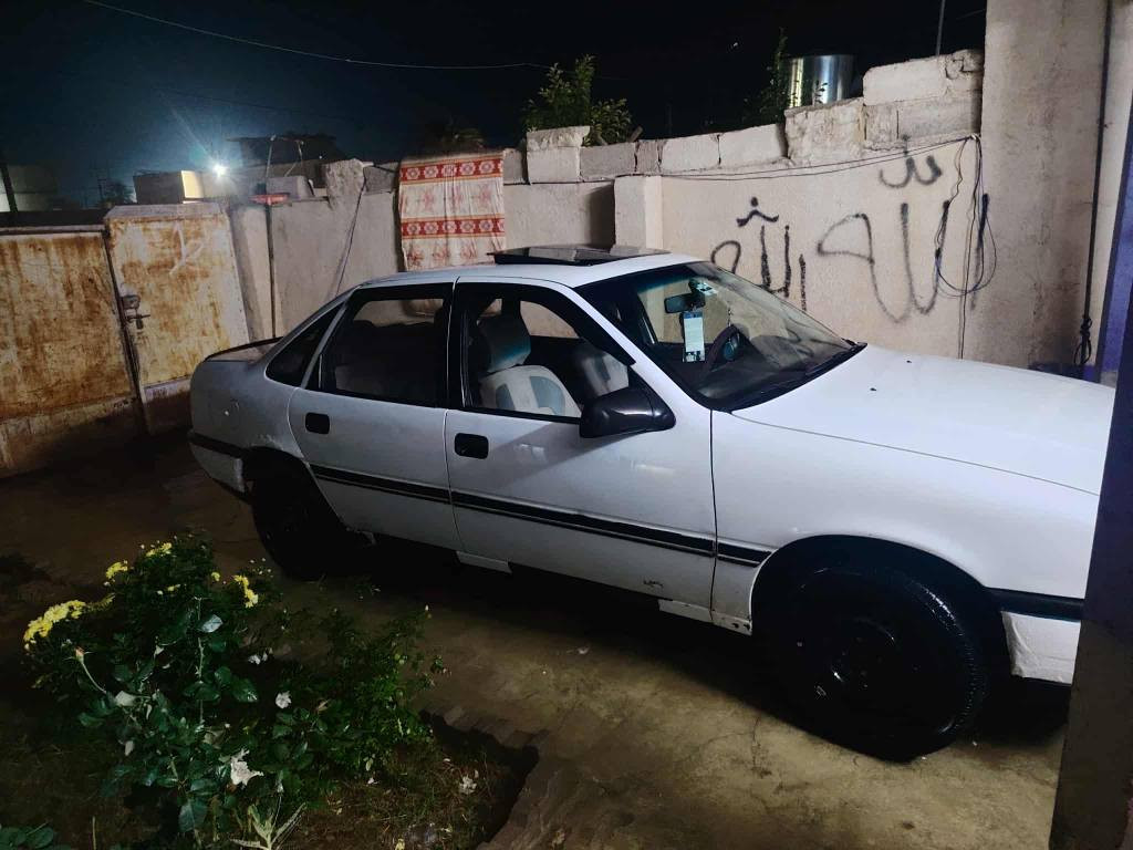 اوبل فكتره موديل 92 كير محرك شرط حجم 16  كهربائيات كله شقاله تخم توير جديد صدر جديد صبق مابيه ابلاديه *********** مكلف بلنشر عندك استفسار اتصل علا راعيه سعره 45 وبيه مجال كركوك, العراق
