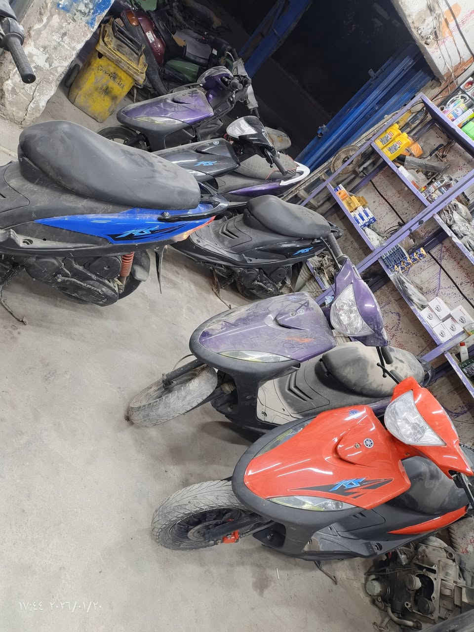 السلام عليكم دراجات مستعملة نضيف 
جدد واحد علة واحد ماكس على كلهن نكرة سلف بكل وقت
وناعمات ونضاف مكان بغداد البليات شارع الكهرباء ورشة بيت علوان  السعر 550 وبهن مجال الخاص مغلق رقم ‏‪***********‬‏
