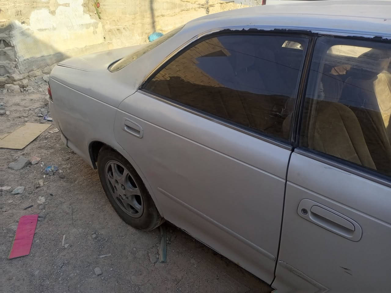 سياره مارك نفخ كصه جنطه جاهزه سياره رقم بصره الماني بيها خياس قليل بلحوض الخلفي من مداكر سياره تخم تاير كير ومكينه وتبريد شغال سنويه منتهيه سعر 33 مجال قليل رقم نقال ***********العنوان زبير

