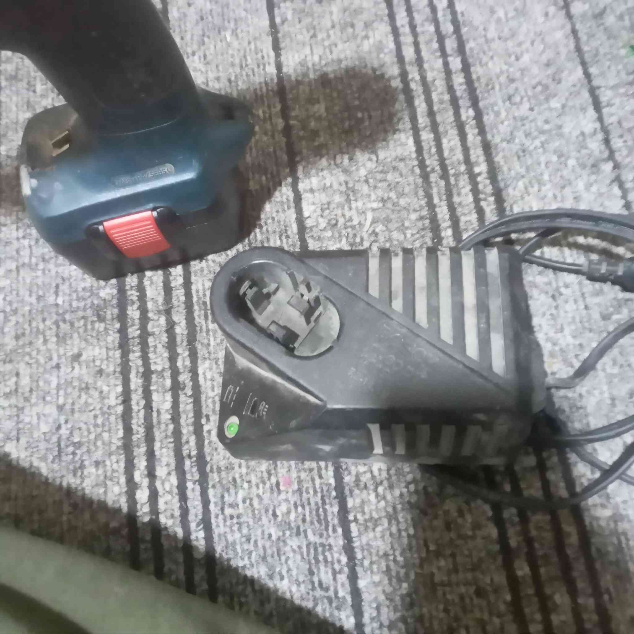 دريل شحن بوش الاصلي ب 70 بي مجال بطاريه جديده وشاحنه الاصليه او مراوس بكوسره شحن


**إذا كنت صاحب هذا الإعلان وتريد حذفه لأي سبب، رجاءا أرسل رسالة إلى الدعم الفني**