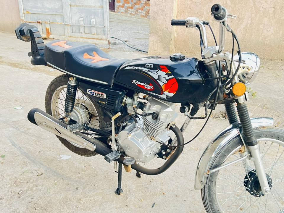 اربعه كير تعمير 25شاصي 22اوراق اصولي مكينه شلعه فصله معدل الدراجه مكفولف كفاله عامه
راسلني وبيك خير ودلل
***********
